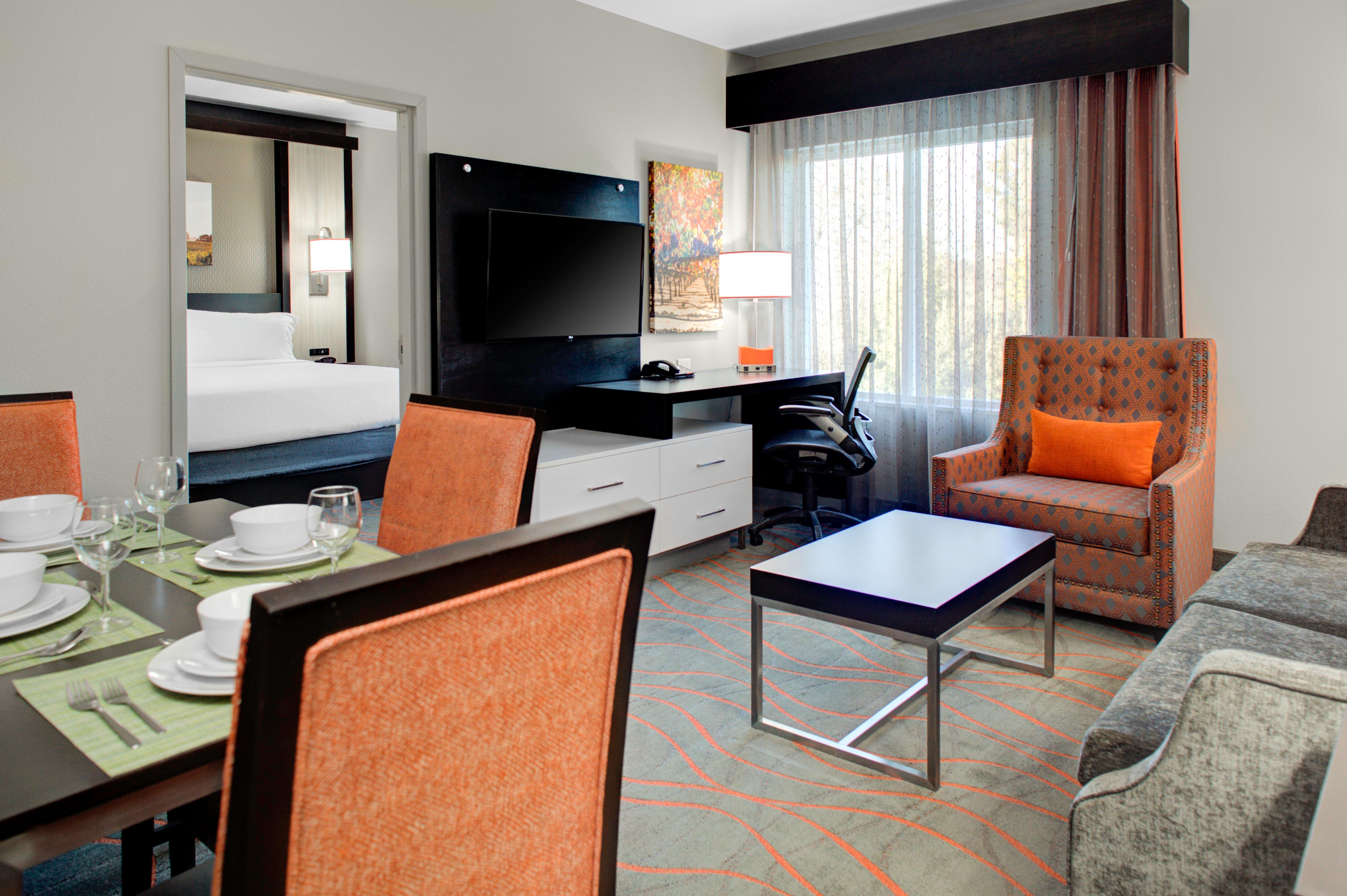 Holiday Inn Windsor - Wine Country By Ihg Exterior foto