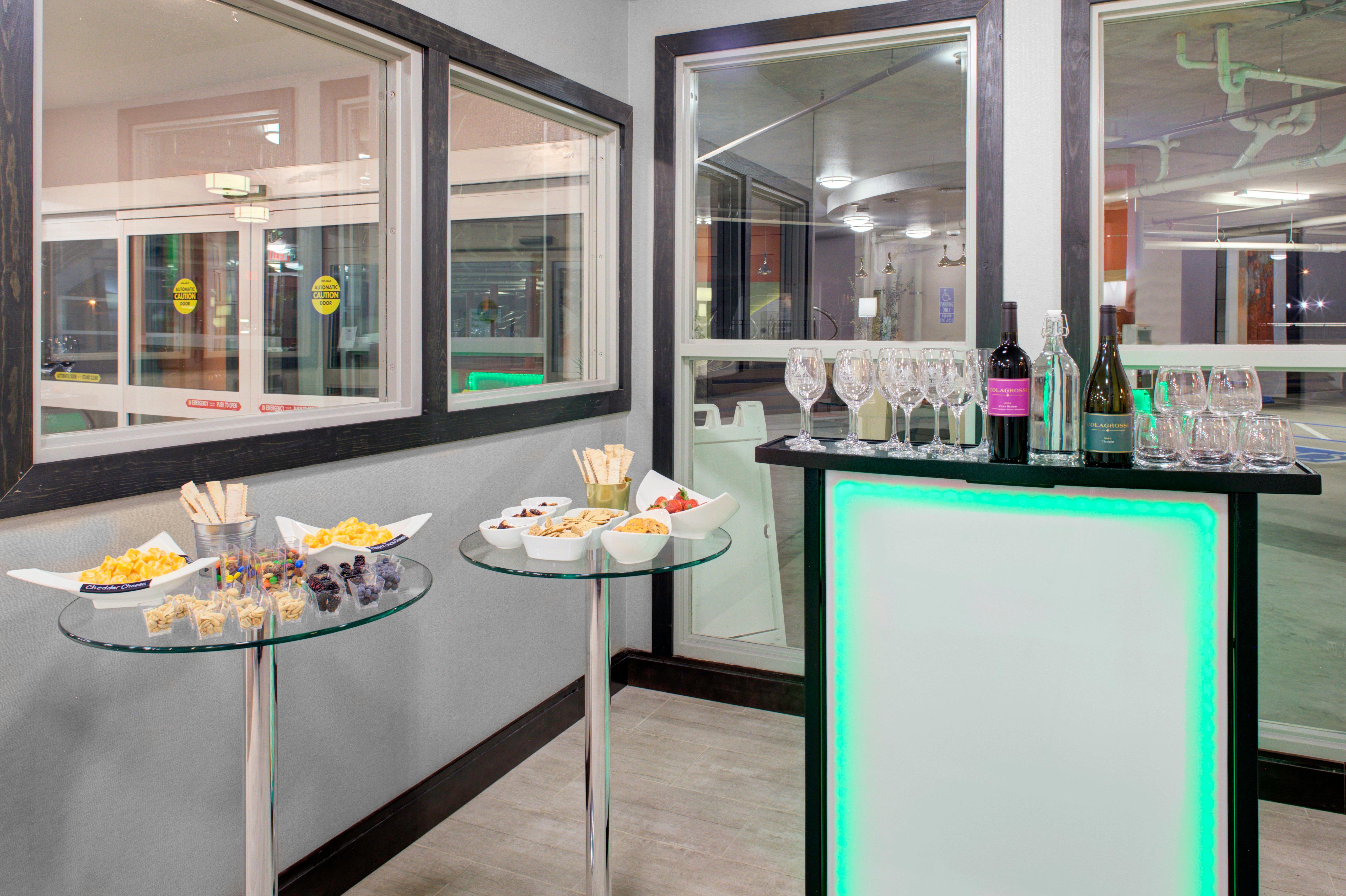 Holiday Inn Windsor - Wine Country By Ihg Exterior foto