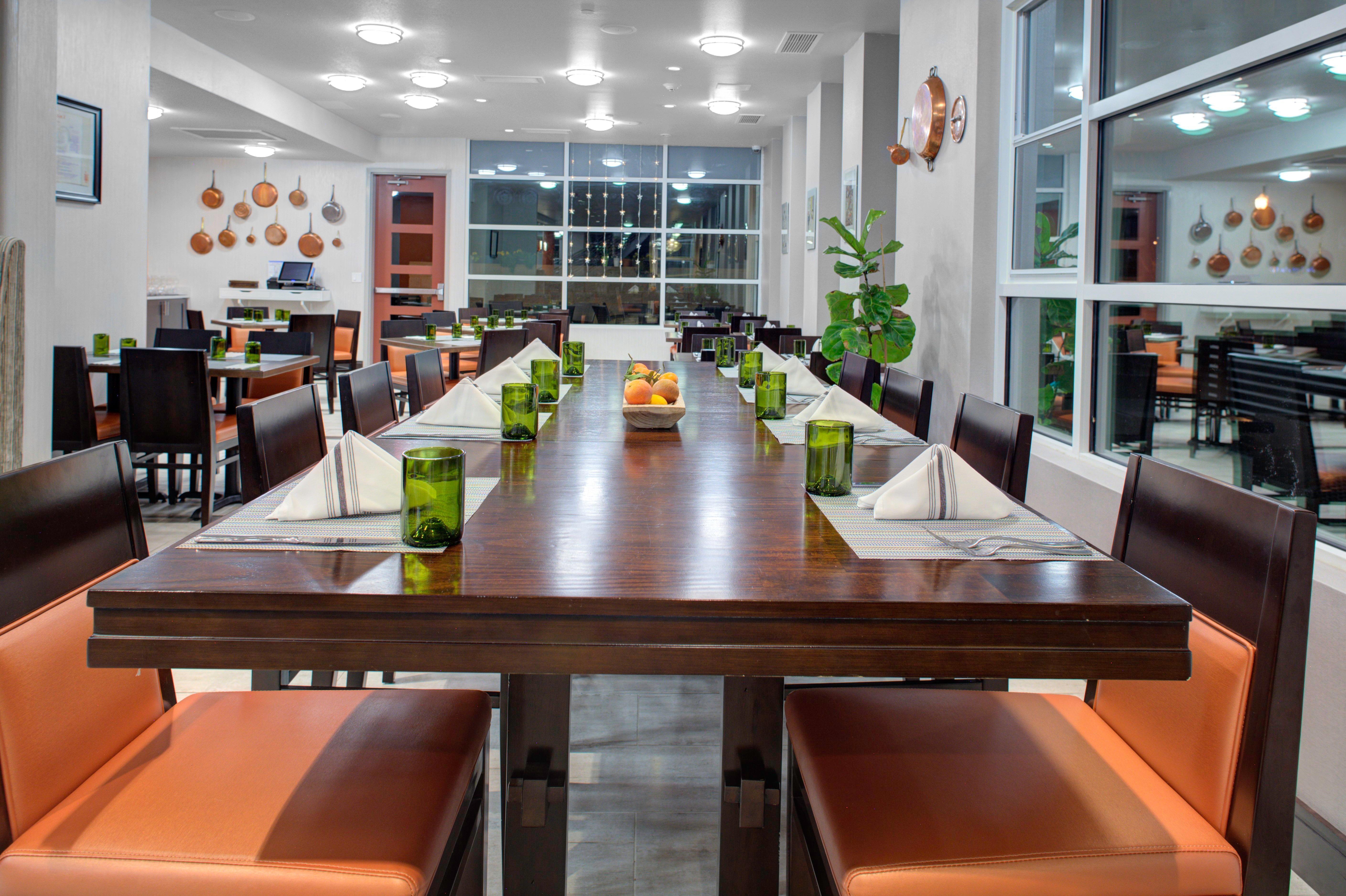 Holiday Inn Windsor - Wine Country By Ihg Exterior foto