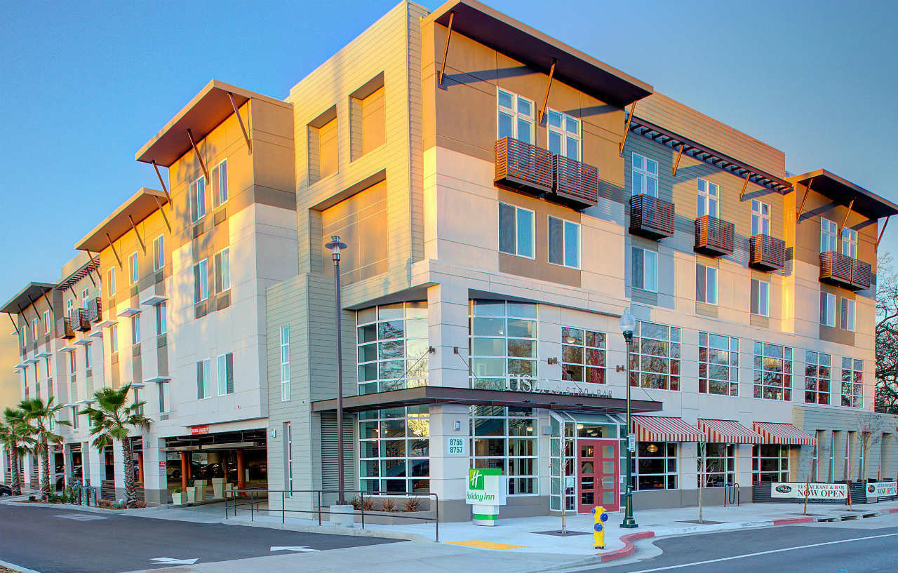Holiday Inn Windsor - Wine Country By Ihg Exterior foto
